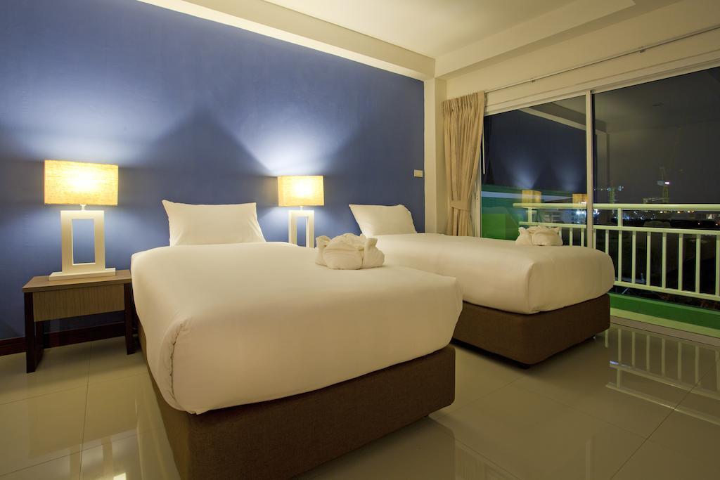 Wiz Hotel Pattaya Buitenkant foto