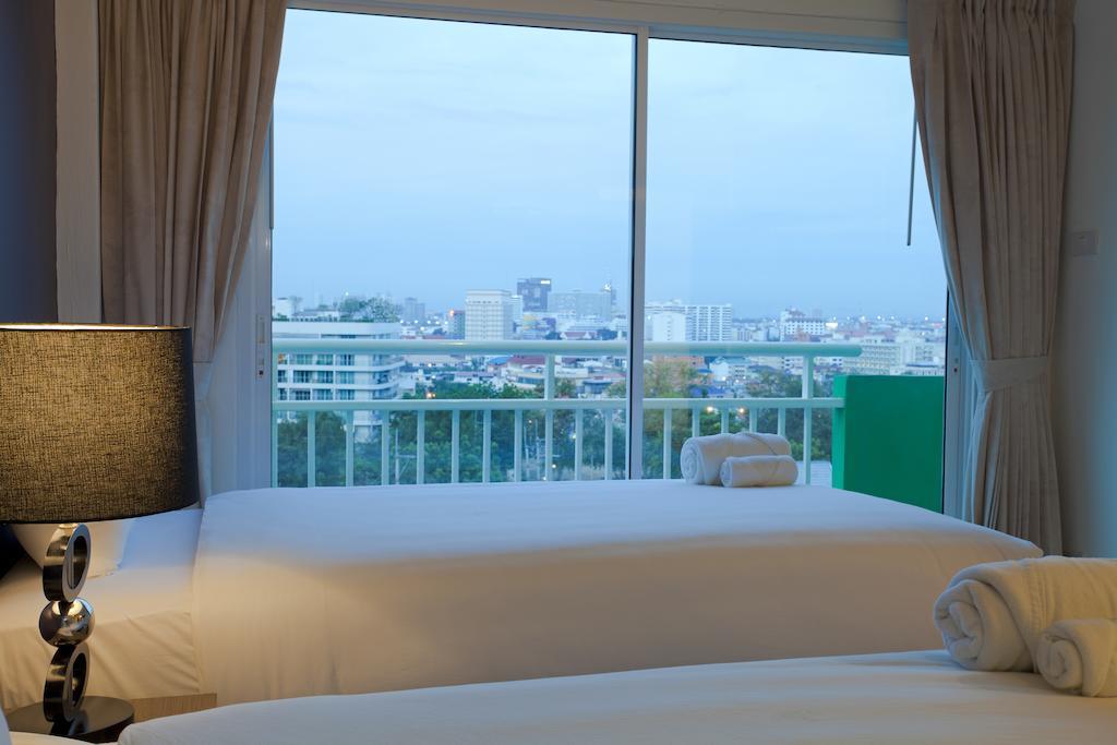Wiz Hotel Pattaya Buitenkant foto