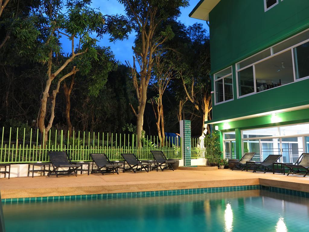 Wiz Hotel Pattaya Buitenkant foto