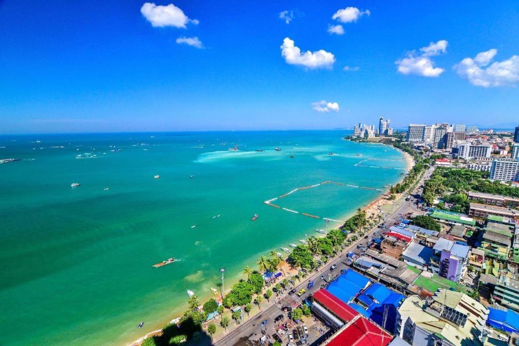 Wiz Hotel Pattaya Buitenkant foto