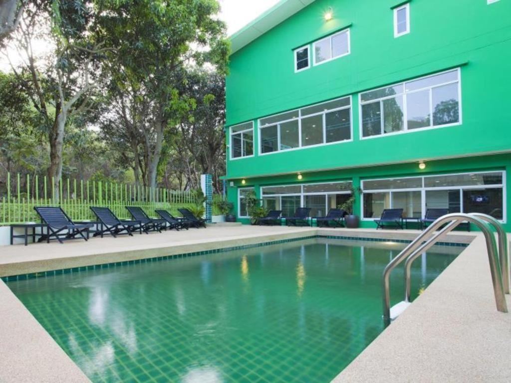 Wiz Hotel Pattaya Buitenkant foto