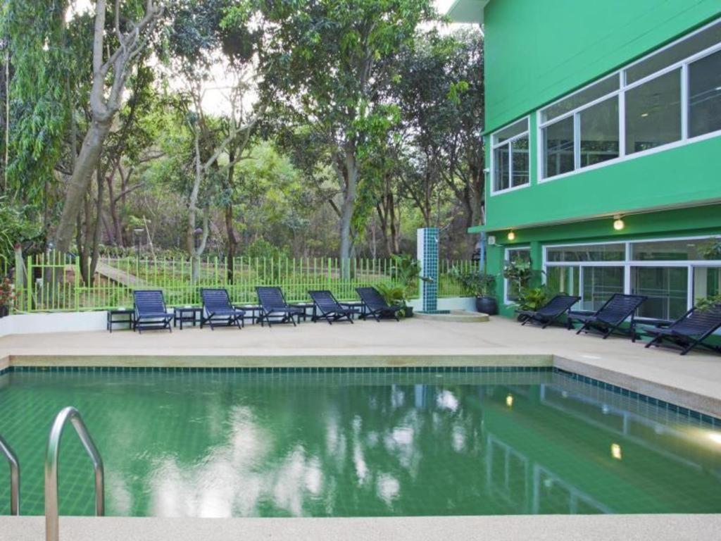Wiz Hotel Pattaya Buitenkant foto